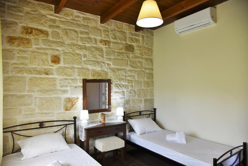 Little House On The Prairie - Chania Katokhorion  Luaran gambar